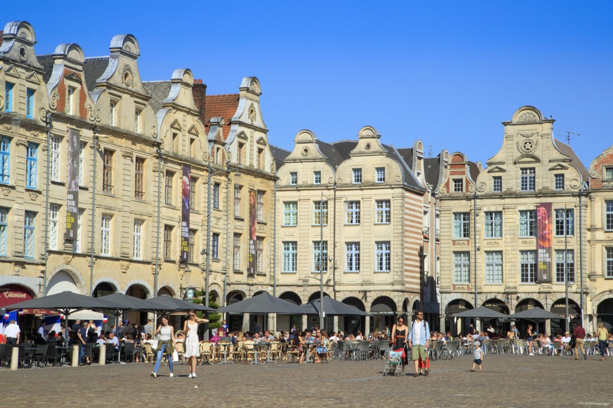 arras place des heros les terrasses